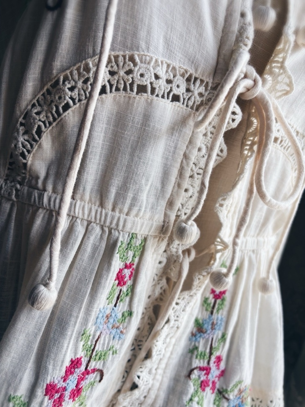 Jennifer & Grace Embroidered Boho Blouse Cardigan NWT - Picture 9 of 16